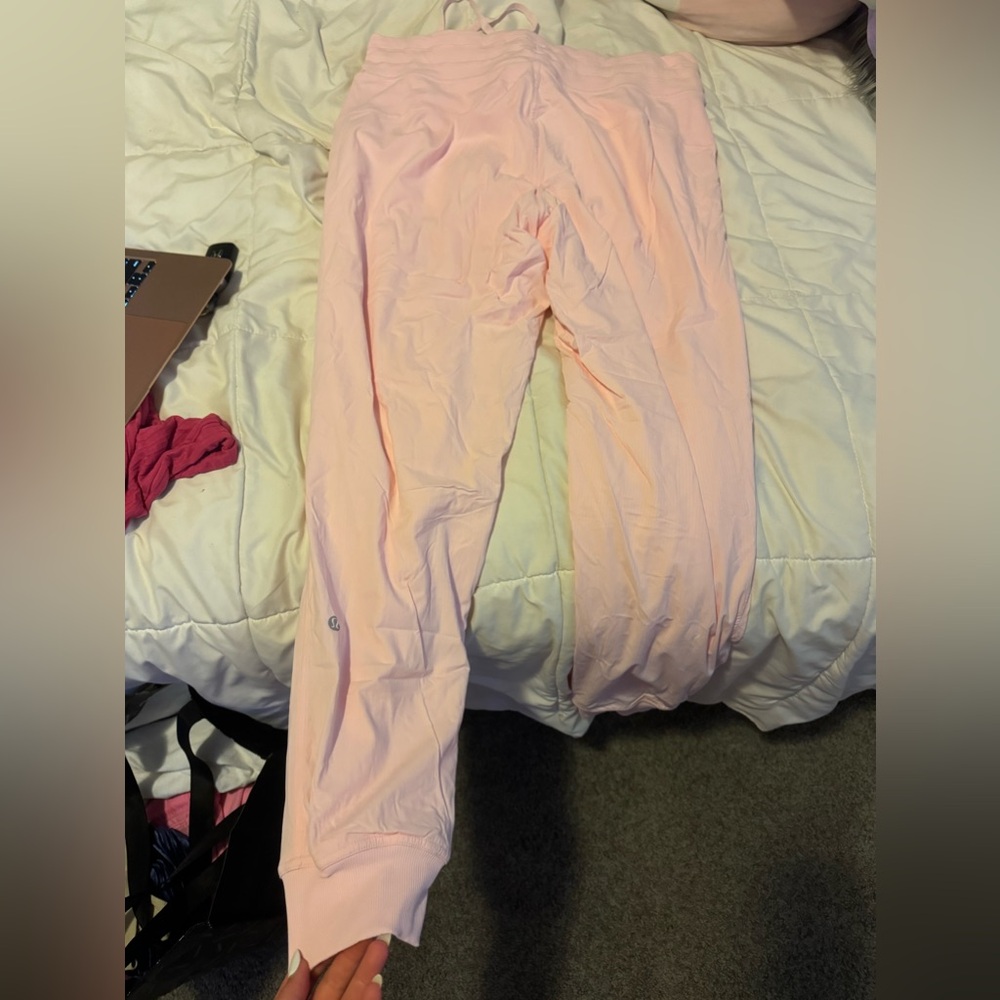 Lululemon Dance Studio Joggers 28”